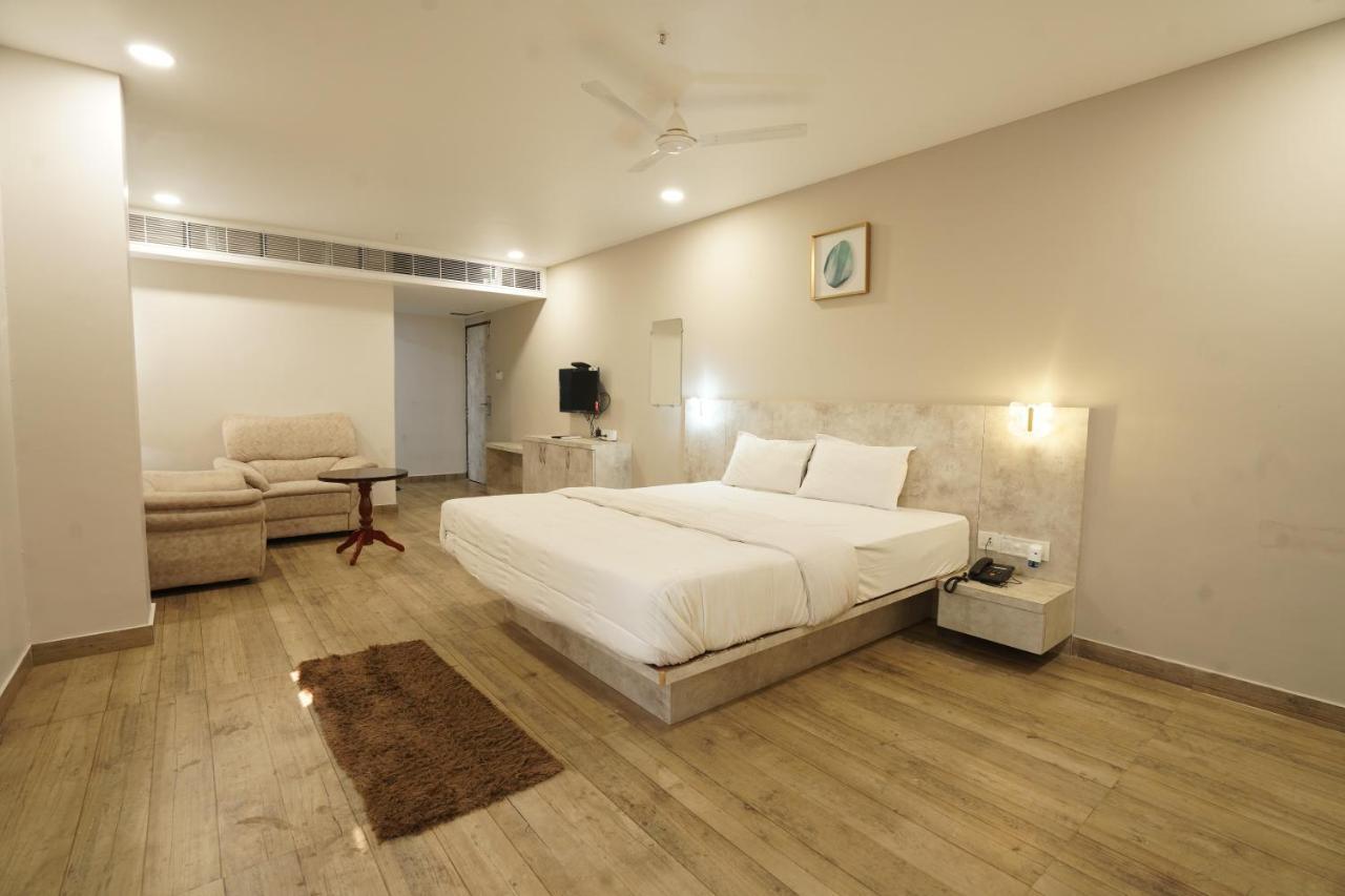 Hotel Trp Bliss Nizamabad Exterior foto
